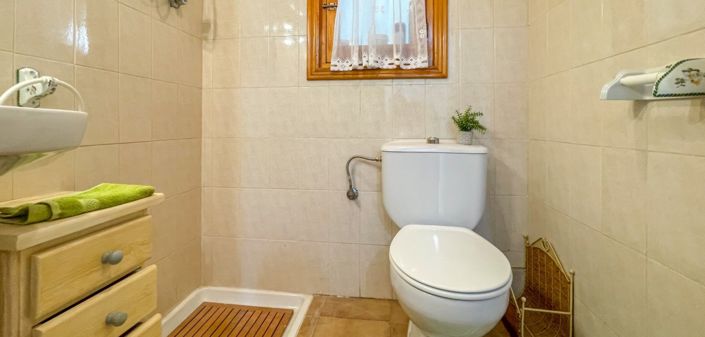 Image No.10-3 Bed Townhouse for sale