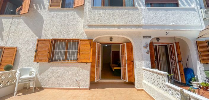 Image No.23-3 Bed Townhouse for sale