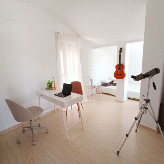 Image No.16-3 Bed Property for sale
