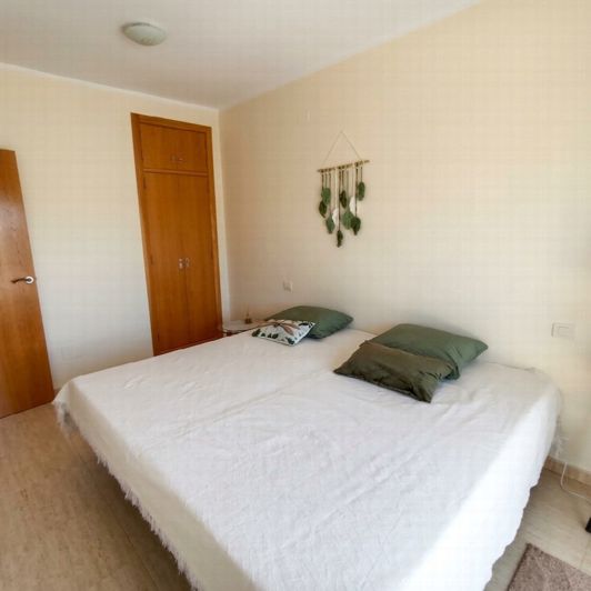 Image No.25-3 Bed Property for sale