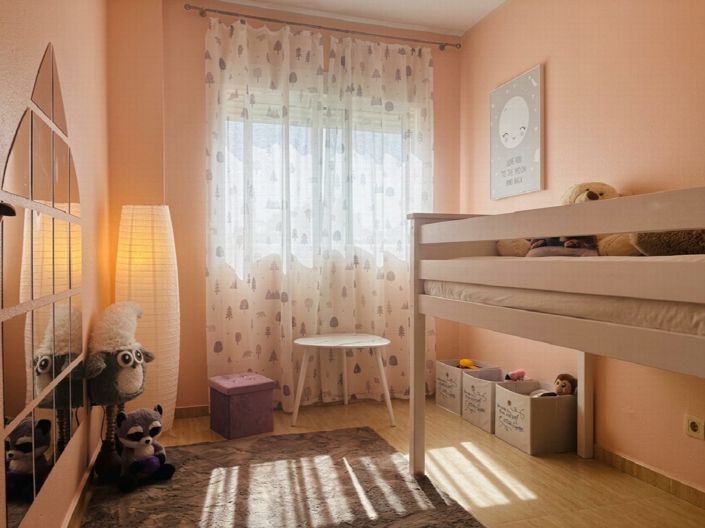 Image No.28-3 Bed Property for sale