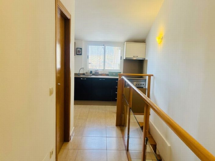 Image No.32-3 Bed Property for sale