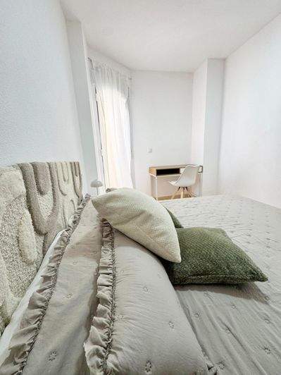 Image No.9-2 Bed Apartment for sale