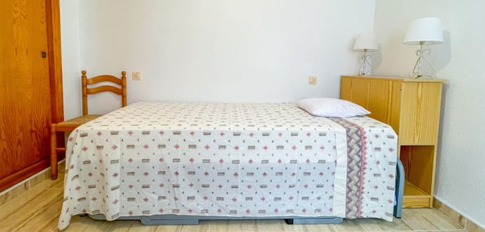 Image No.19-2 Bed Townhouse for sale