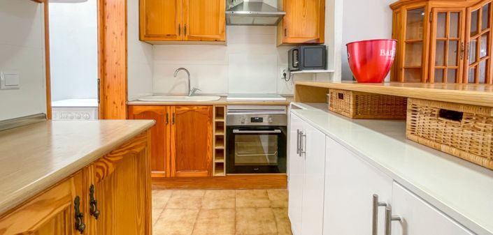 Image No.7-2 Bed Townhouse for sale