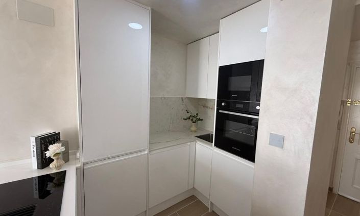 Image No.10-2 Bed House for sale