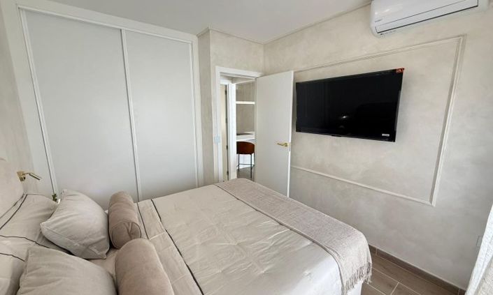 Image No.13-2 Bed House for sale