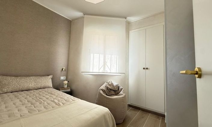 Image No.17-2 Bed House for sale