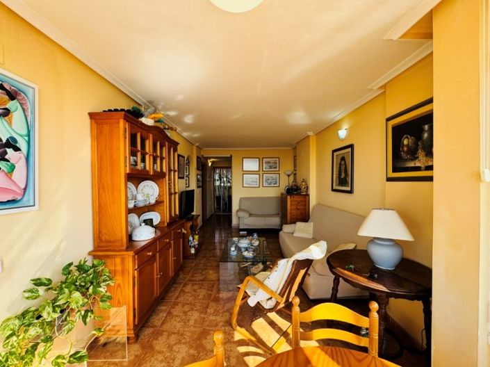 Image No.11-2 Bed House for sale