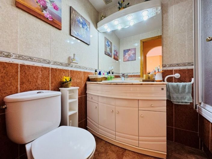 Image No.19-2 Bed House for sale