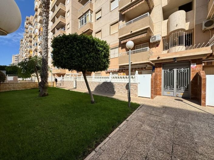 Image No.23-2 Bed House for sale
