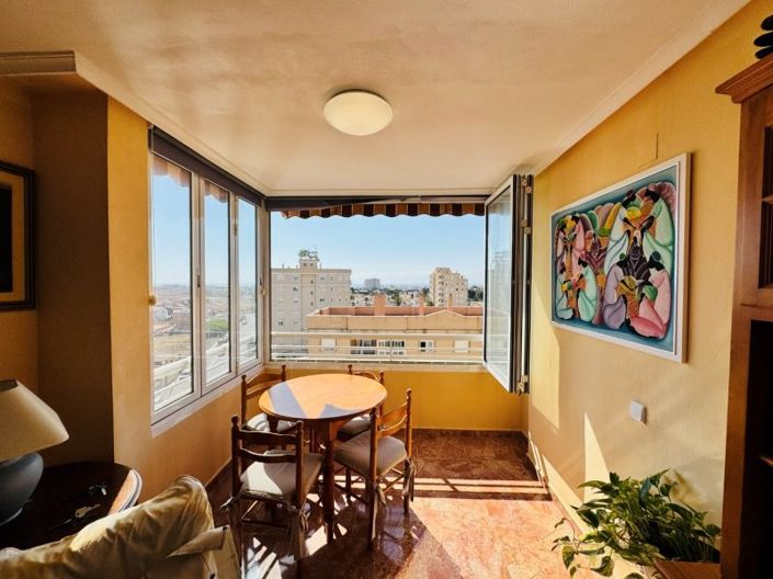 Image No.5-2 Bed House for sale