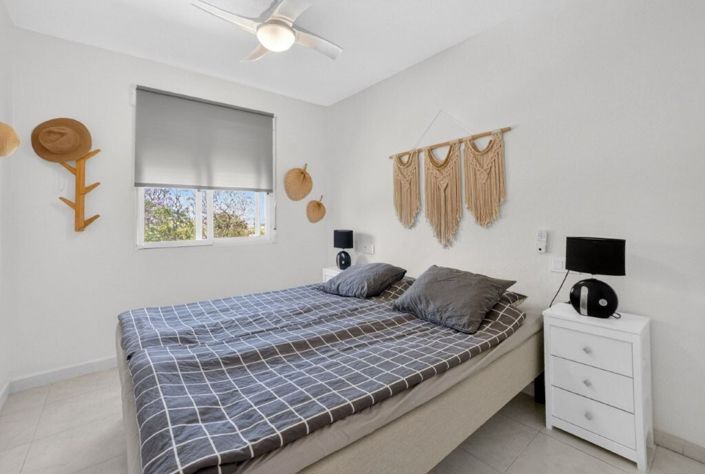 Image No.8-2 Bed Property for sale