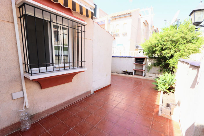 Image No.17-2 Bed Apartment for sale