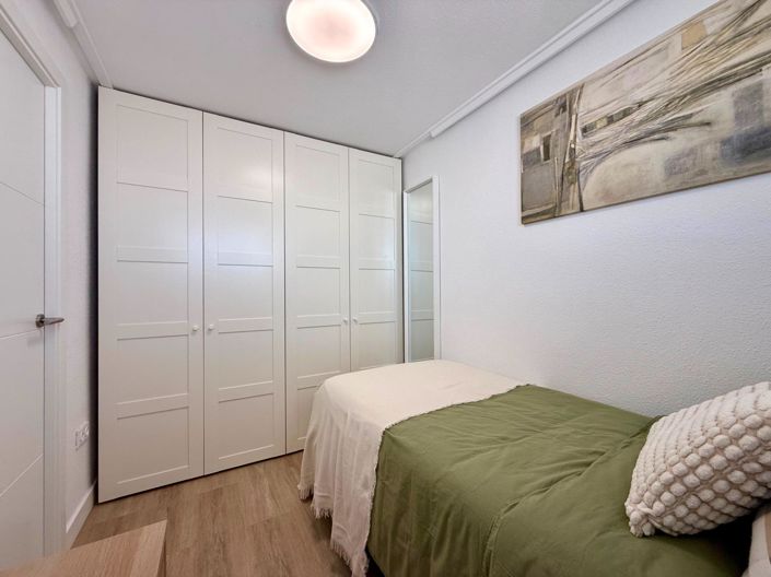 Image No.23-2 Bed Apartment for sale