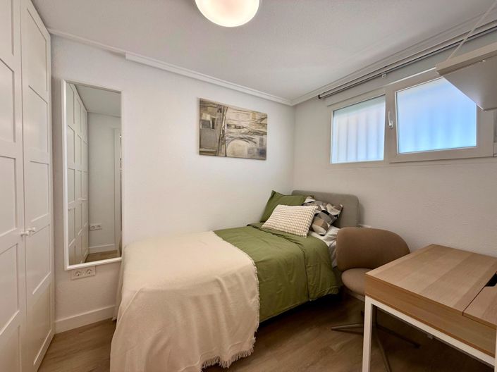 Image No.24-2 Bed Apartment for sale