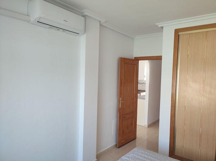Image No.10-2 Bed House for sale