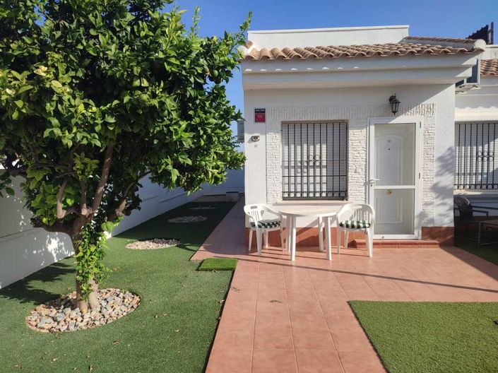 Image No.2-2 Bed House for sale