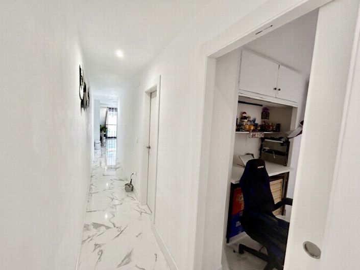 Image No.14-3 Bed Property for sale