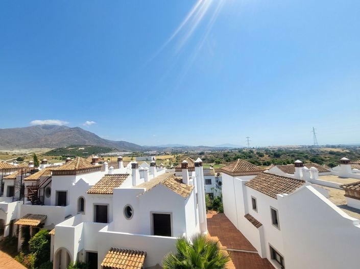 Image No.17-3 Bed Villa for sale
