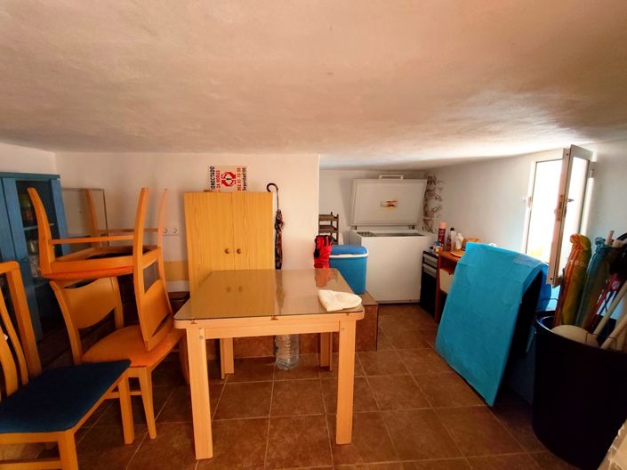 Image No.32-6 Bed Townhouse for sale