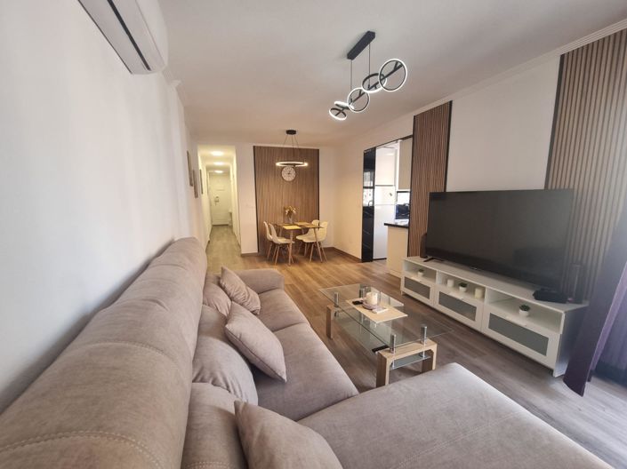 Image No.27-3 Bed Property for sale