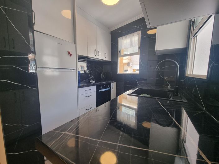 Image No.30-3 Bed Property for sale