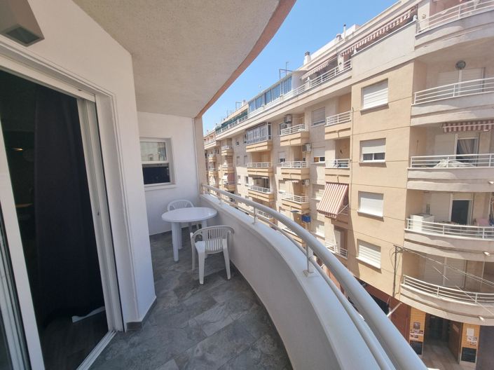 Image No.31-3 Bed Property for sale