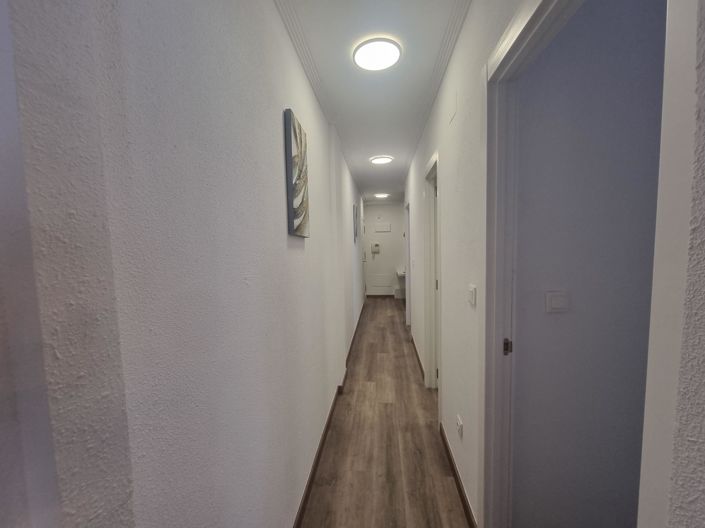 Image No.7-3 Bed Property for sale