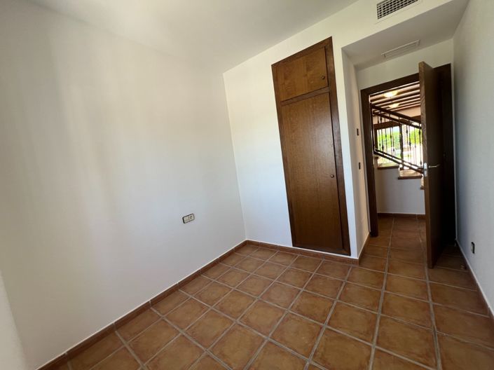 Image No.13-3 Bed Villa for sale