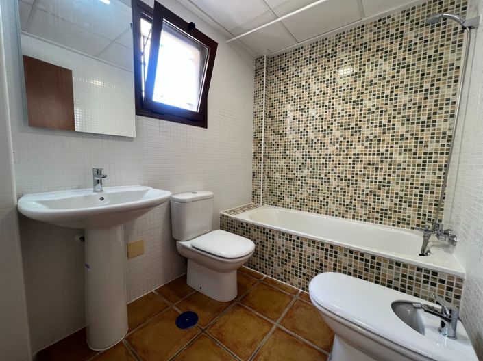 Image No.18-3 Bed Villa for sale