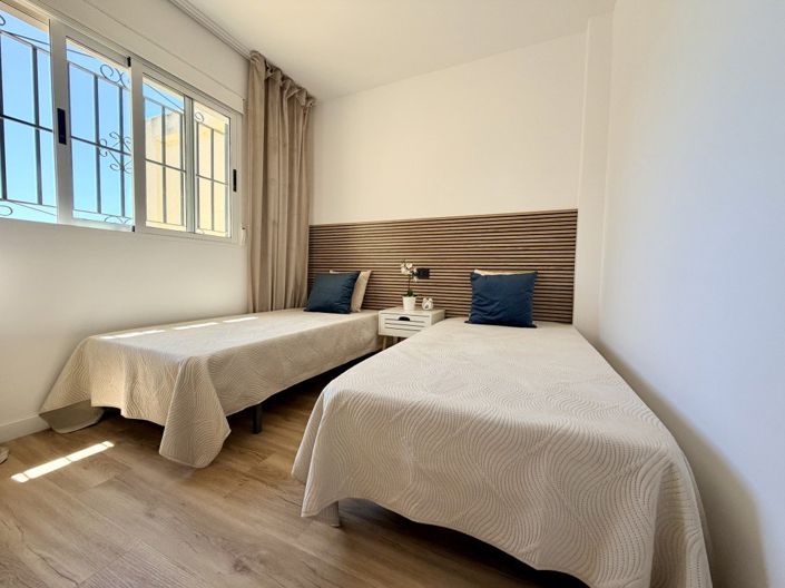 Image No.3-3 Bed Townhouse for sale