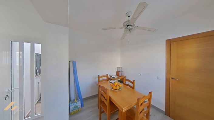 Image No.21-2 Bed Bungalow for sale