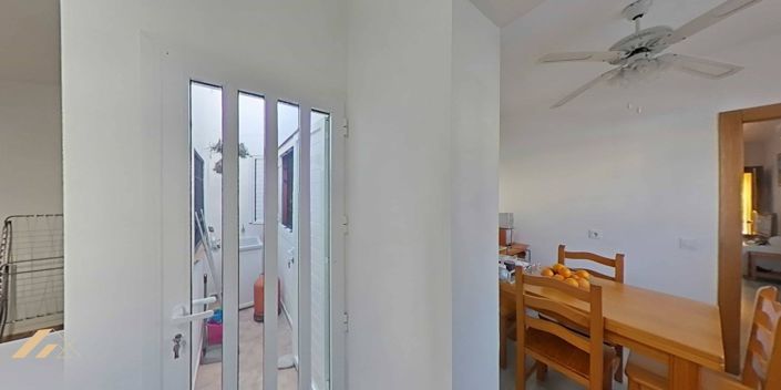 Image No.32-2 Bed House for sale