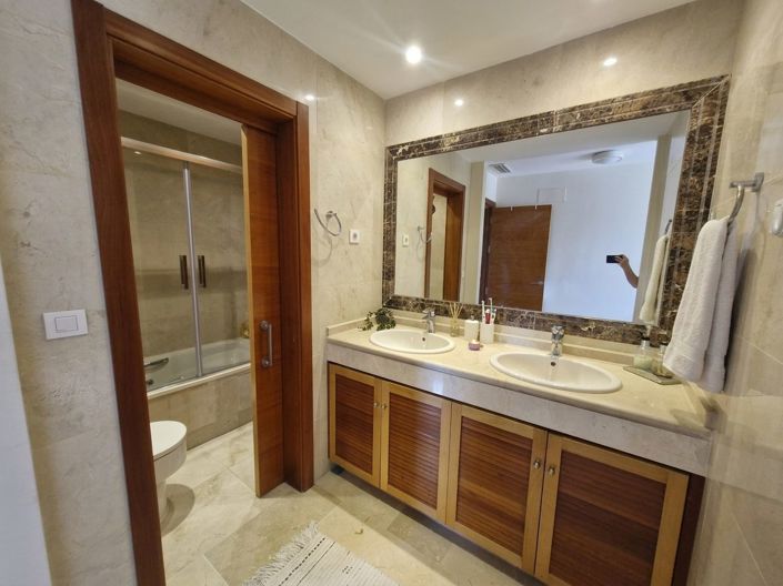 Image No.10-3 Bed Villa for sale
