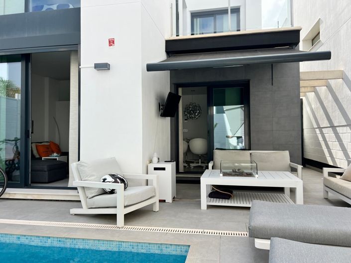 Image No.25-3 Bed Villa for sale