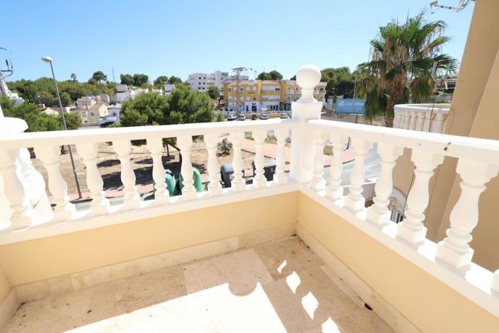 Image No.13-3 Bed Villa for sale