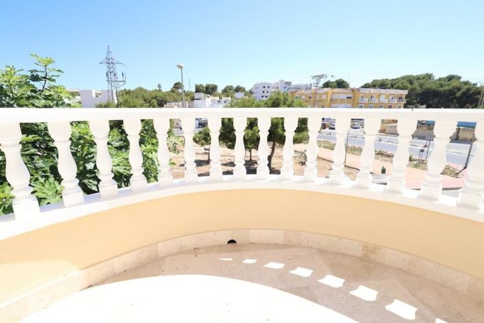 Image No.14-3 Bed Villa for sale