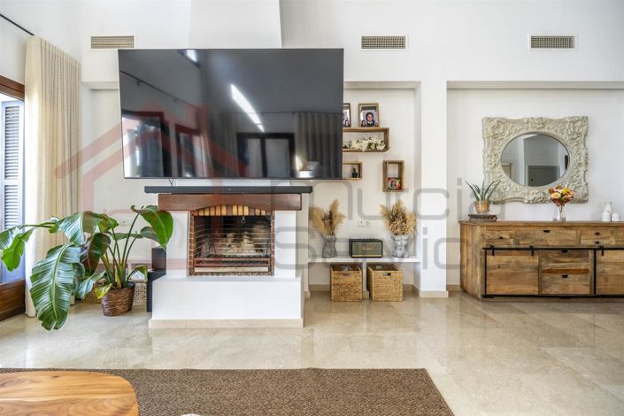 Image No.13-3 Bed Villa for sale