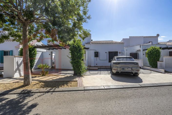 Image No.26-3 Bed Villa for sale