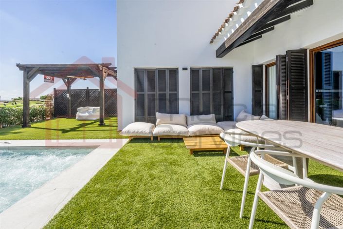 Image No.8-3 Bed Villa for sale