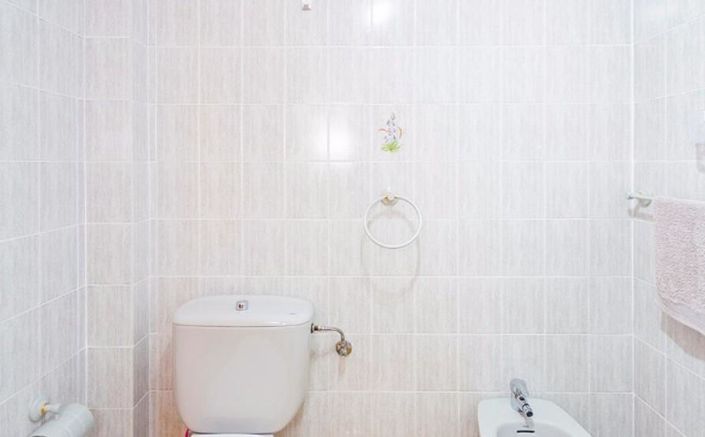 Image No.9-2 Bed House for sale