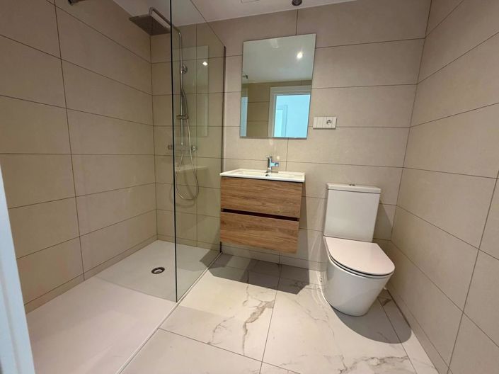 Image No.14-2 Bed House for sale