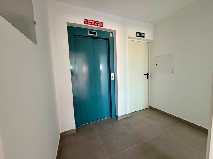 Image No.34-2 Bed House for sale