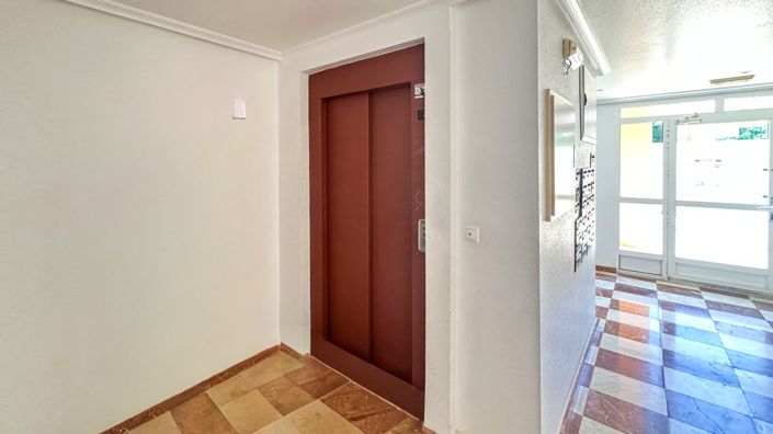 Image No.33-2 Bed House for sale