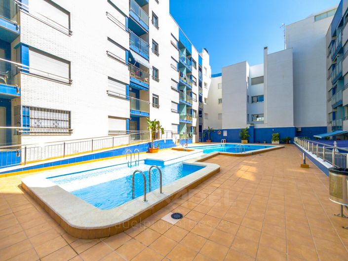 Image No.18-2 Bed House for sale