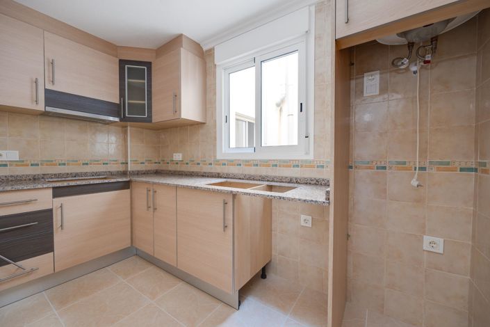 Image No.18-3 Bed Apartment for sale