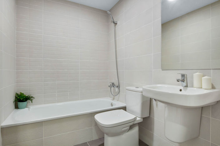 Image No.37-3 Bed Property for sale