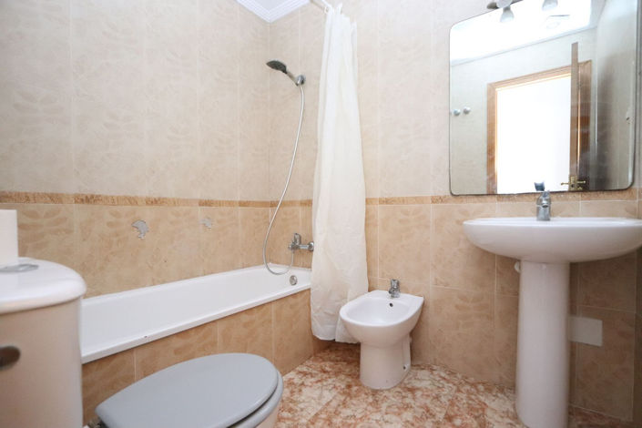 Image No.13-2 Bed Apartment for sale
