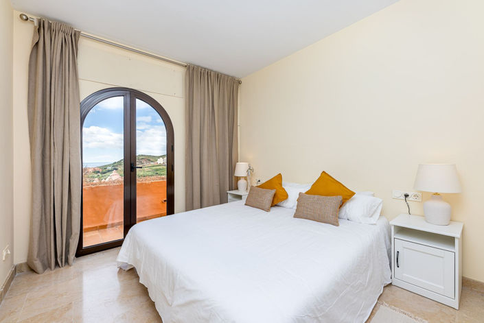 Image No.14-2 Bed Apartment for sale